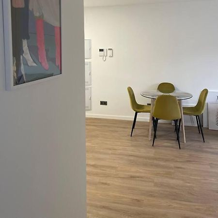 Апартаменти Estrenalo A Minutos De Bcn Сан-Феліу-де-Льобреґат Екстер'єр фото